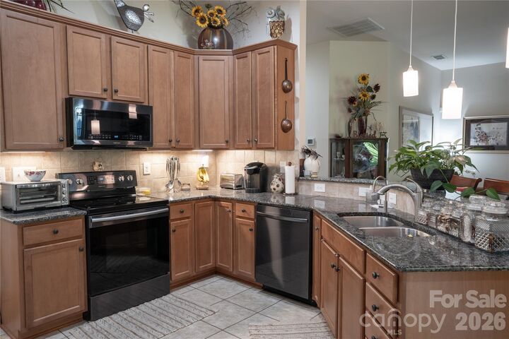 Property Photo:  7661 Sellers Way  NC 28037 