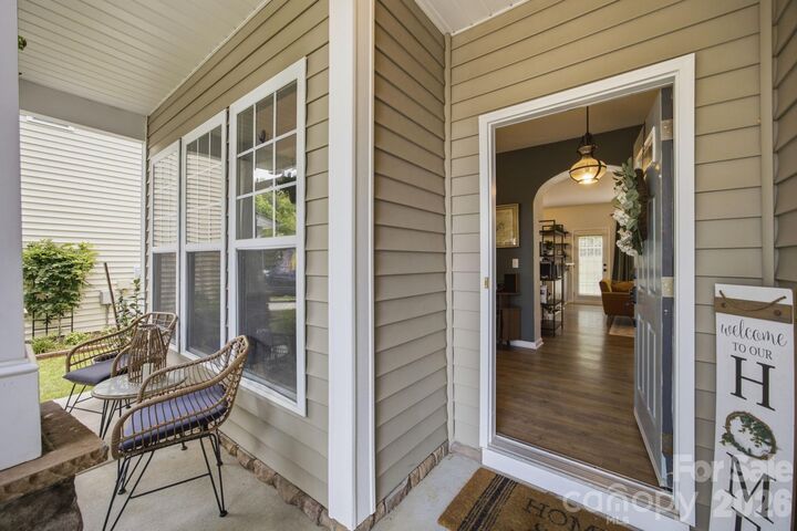 Property Photo: 9511 Long Hill Drive NC 28214