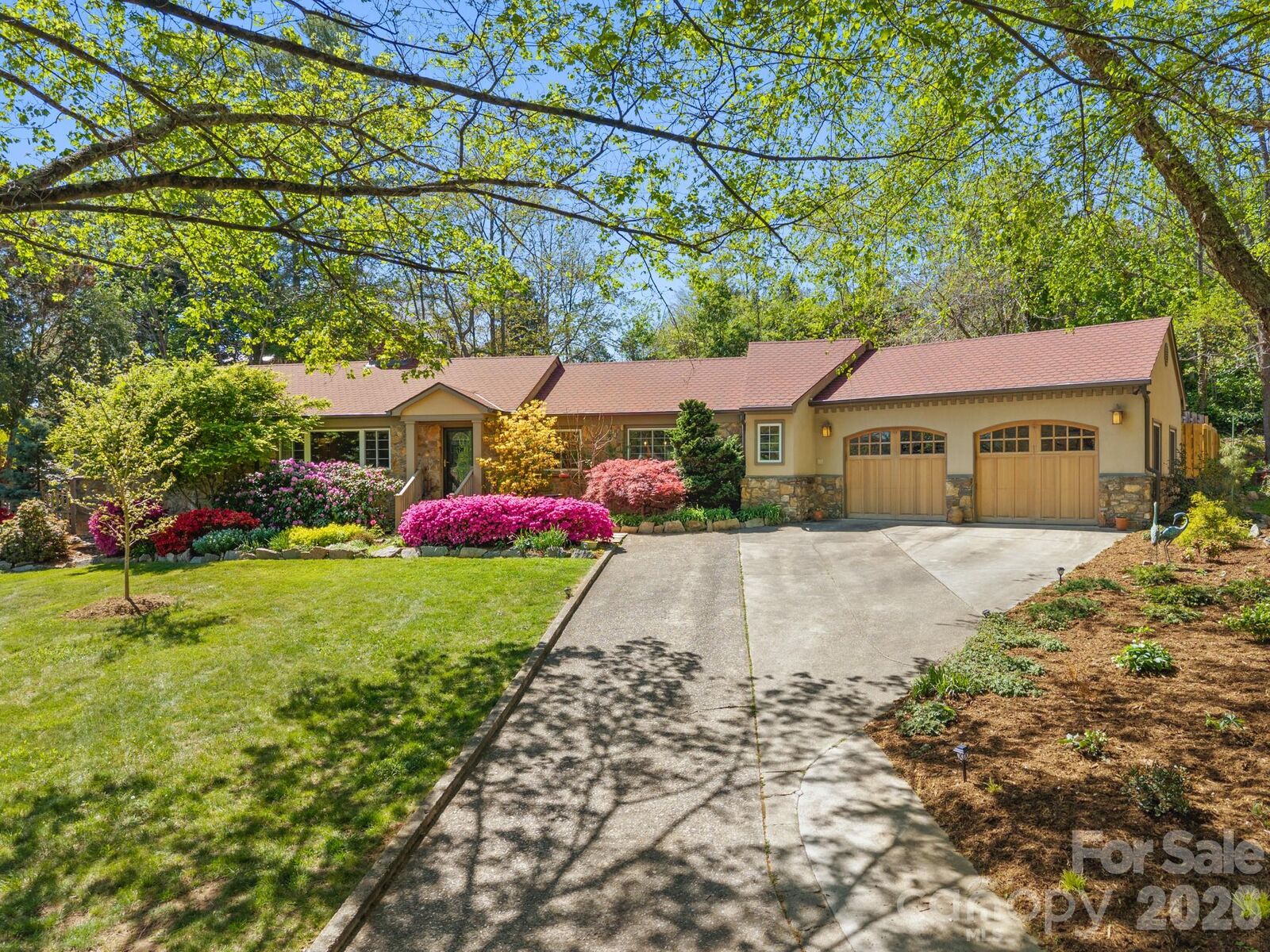 Property Photo: 43 Martindale Road NC 28804