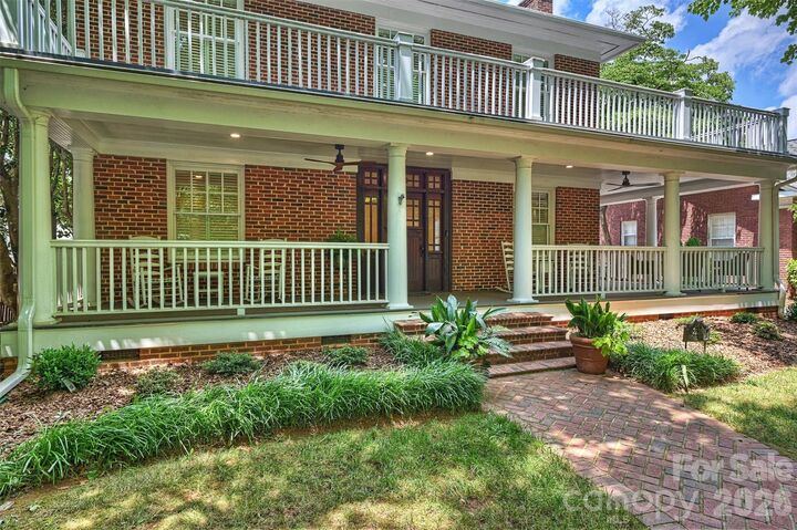 Property Photo: 2126 Dilworth Road E NC 28203