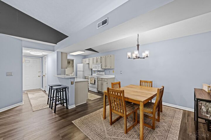 Property Photo:  9860 Regatta Drive  OH 45252 