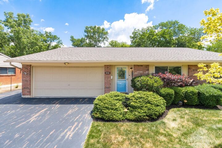 Property Photo: 686 Liberty Lane OH 43081
