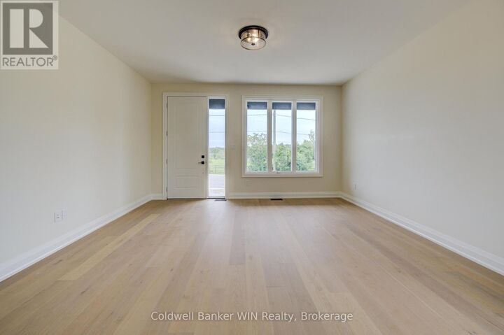 Photo de la propriété:  647 Martin Street  ON N0G 2L3 