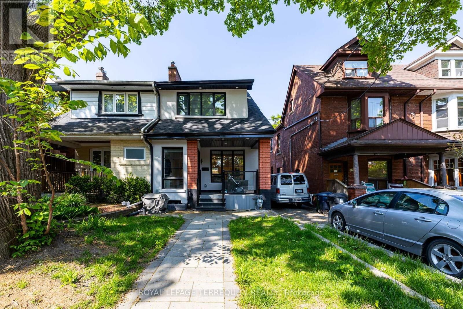 Property Photo:  668 Indian Road Bsmt  ON M6P 2C9 