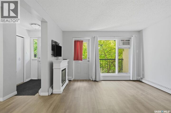 Property Photo:  7 103 Powe Street  SK S7N 1W5 