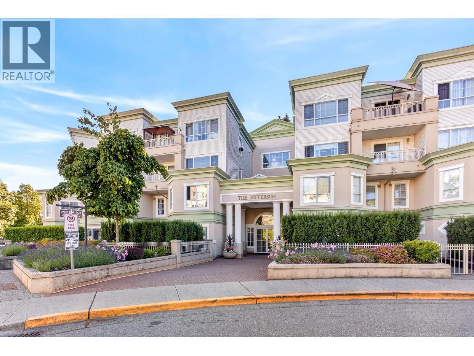 Photo de la propriété:  2960 Princess Crescent 103  BC V3B 7P2 