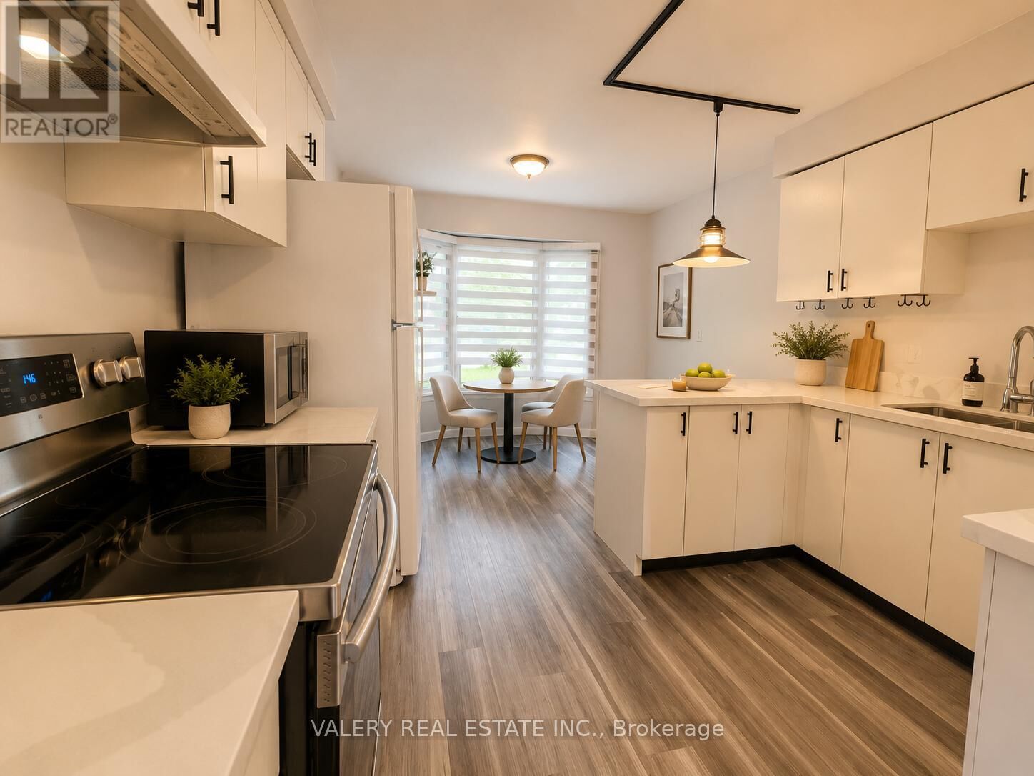 Property Photo:  164 Daniels Crescent Main  ON L1T 1Z3 