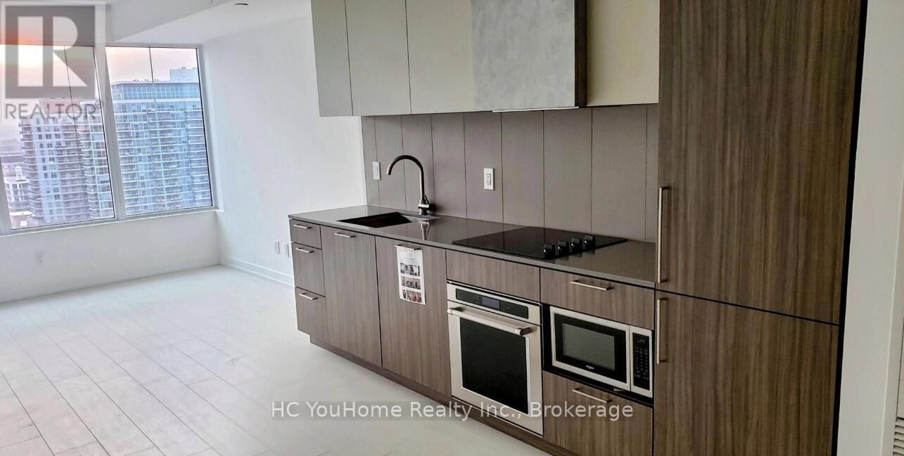 Property Photo:  19 Western Battery Road 2510  ON M6K 0E3 