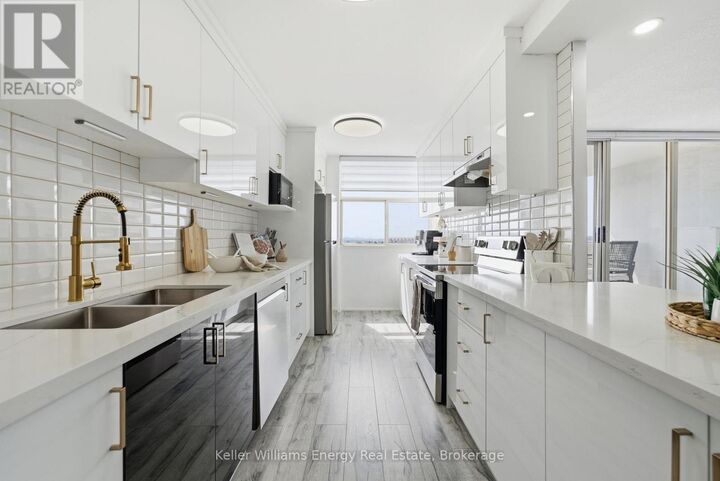Property Photo: 44 Falby Court 1506 ON L1S 3L1
