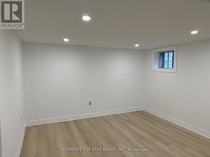 Property Photo:  38 Cartier Crescent Bachelor  ON L4C 2N2 