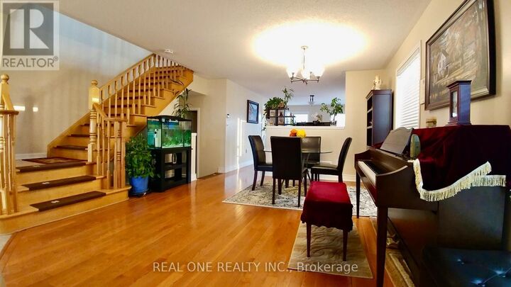Property Photo:  667 Bennett Boulevard  ON L9T 6L1 
