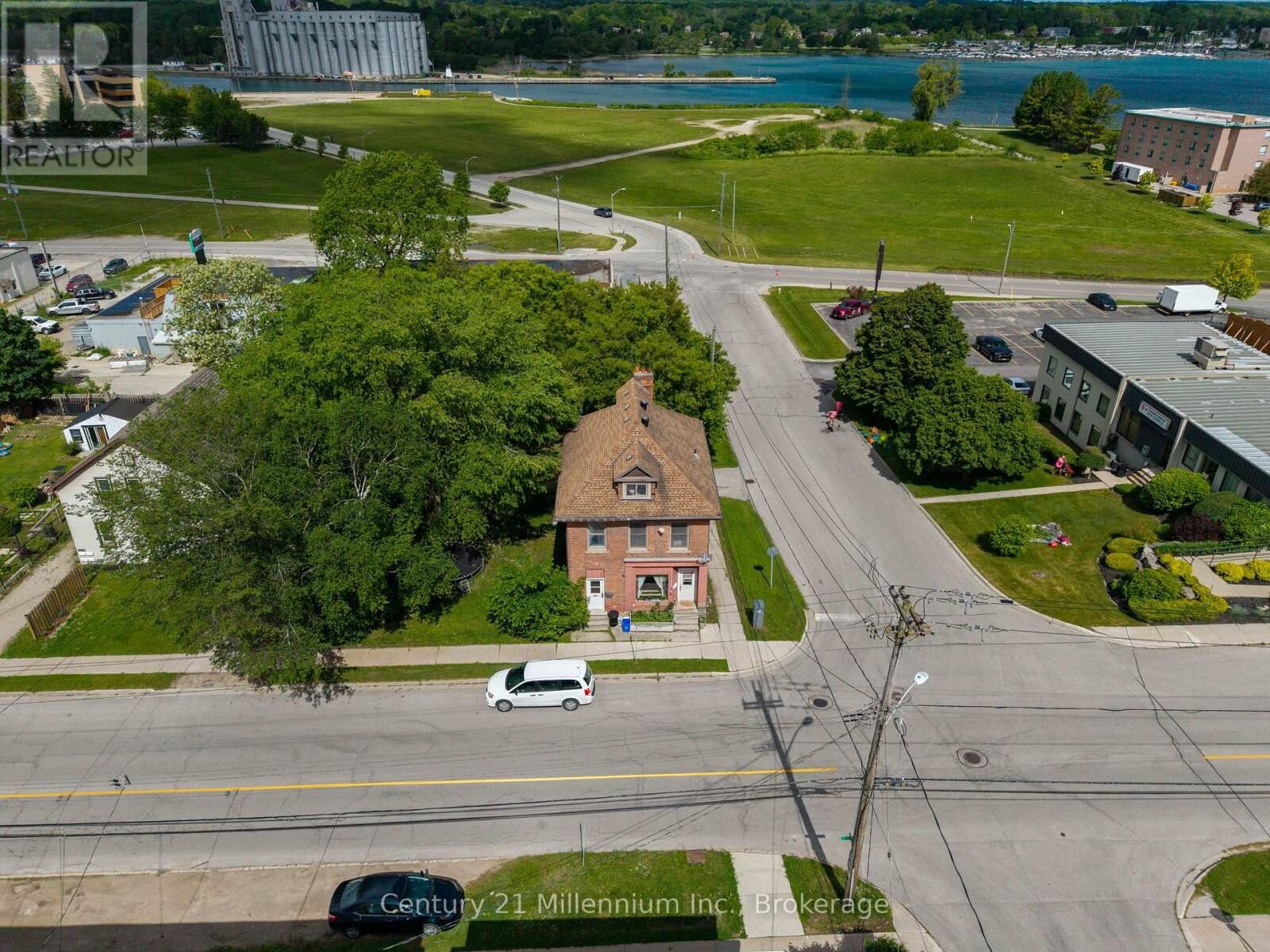 Property Photo: 1700 3rd Avenue East ON N4K 2L9