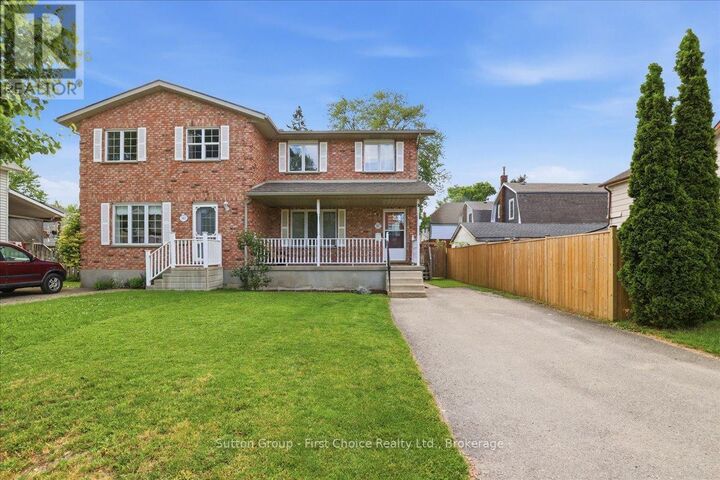 Property Photo:  187 Queen Street  ON N5A 4N8 