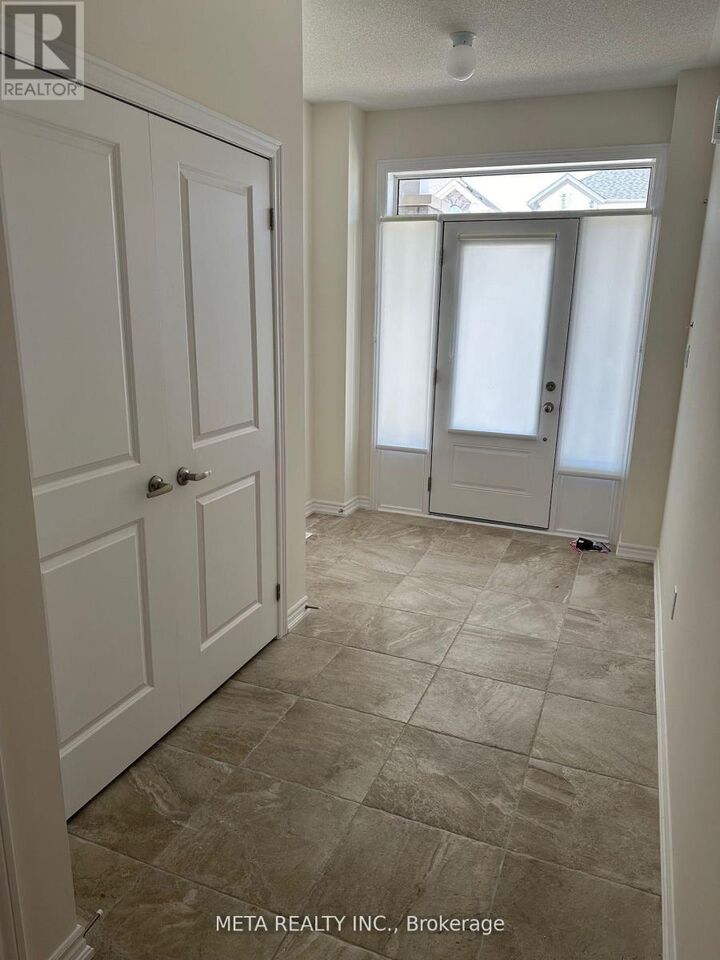 Property Photo:  34 Durham Avenue  ON L9S 2Z8 