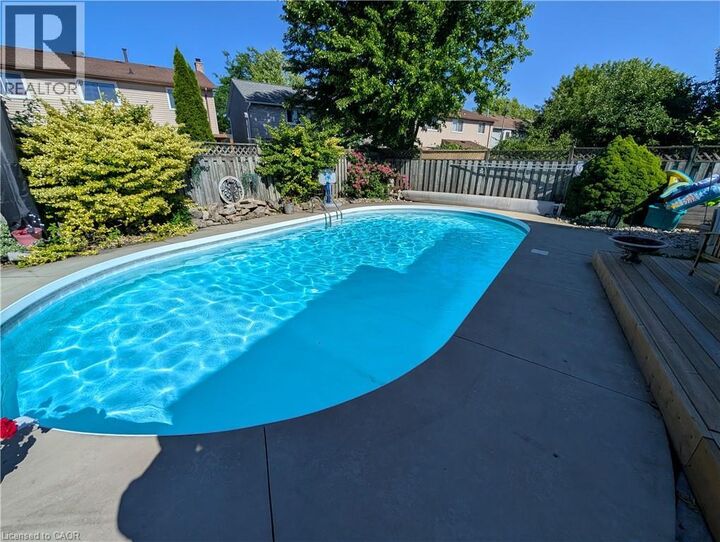 Property Photo:  7 Corsica Court  ON L9B 2E2 