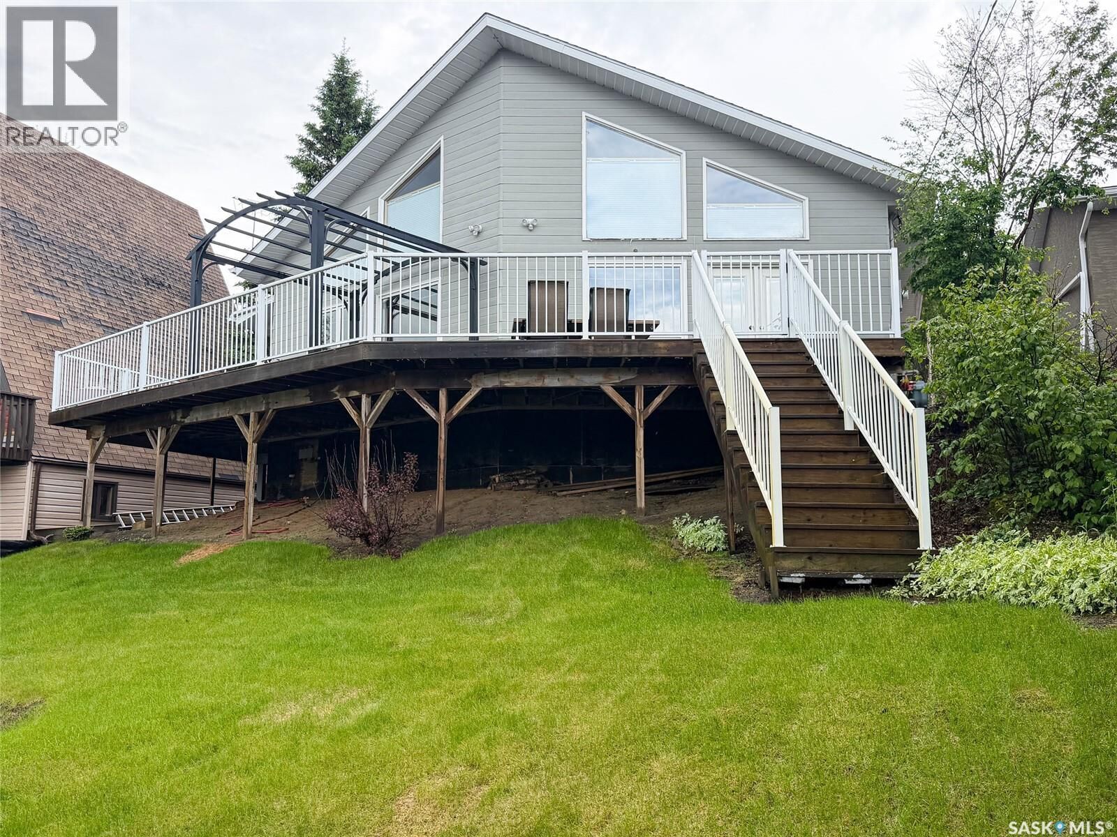 Property Photo:  114 2nd Avenue  SK S0M 0C1 