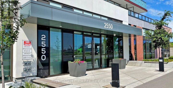 Property Photo: 2550 Simcoe Street North 2118 ON L1L 0R5