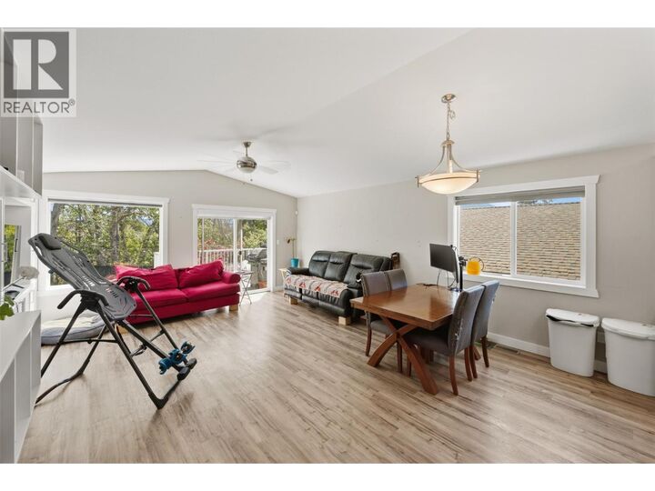 Property Photo: 28 Huth Avenue BC V2A 7S8