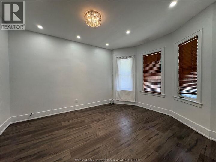 Property Photo:  1024 Windsor Avenue  ON N9A 1K4 