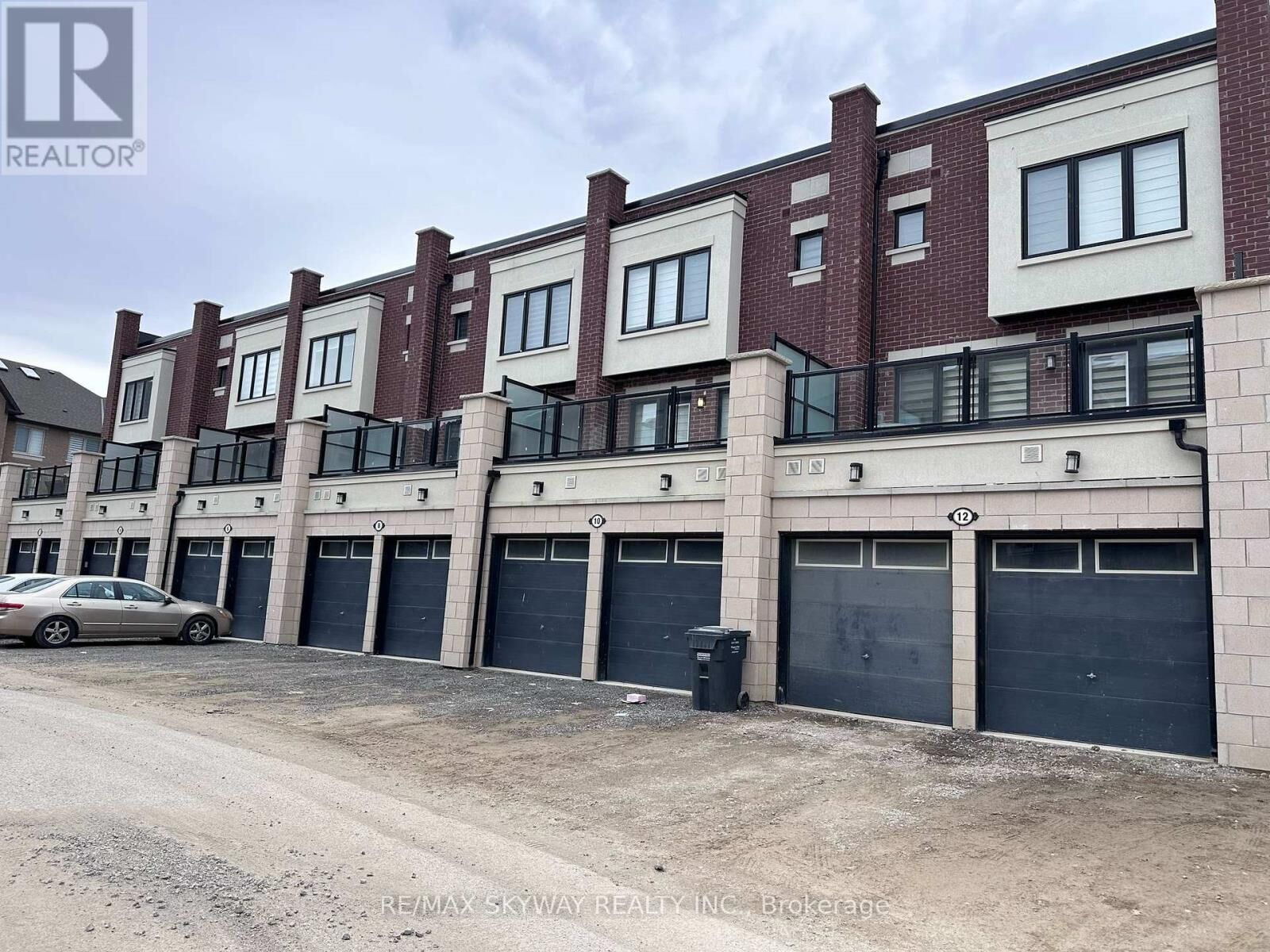 Property Photo:  14 Springdale Avenue  ON L7C 4L5 