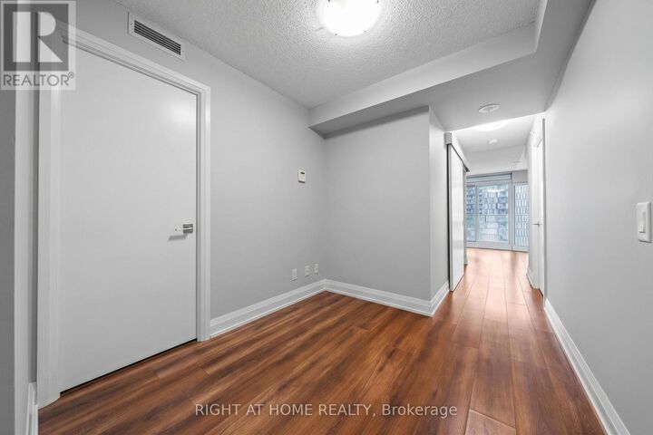 Property Photo: 565 Wilson Avenue W1003 ON M3H 0C6