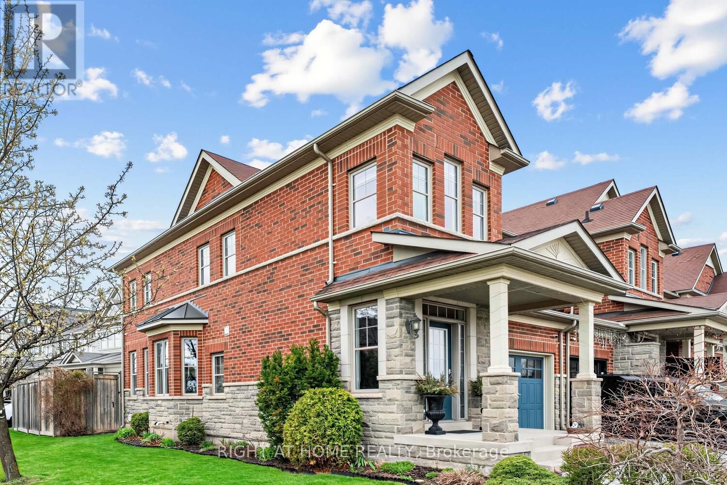 Property Photo:  152 Duncan Lane  ON L9T 3X3 