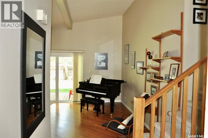 Property Photo:  1 Maclean Crescent  SK S7J 2R6 