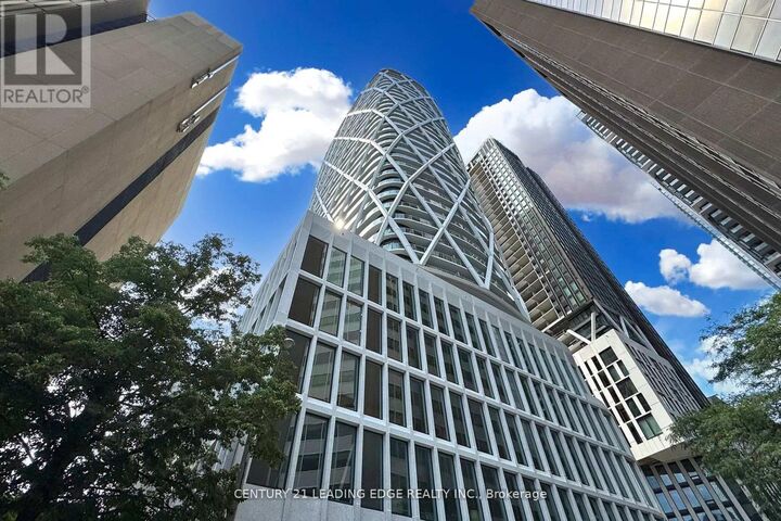 Property Photo: 230 Simcoe Street 726 ON M5T 0G7