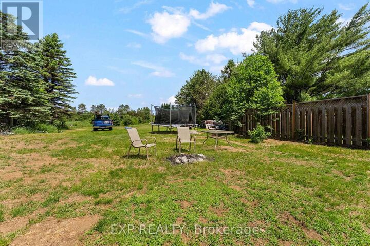 Property Photo:  22 Lane Street  ON K0J 1B0 