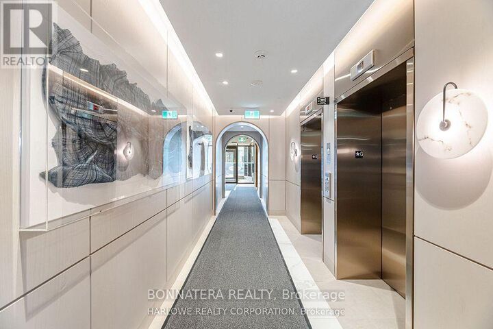 Property Photo:  3006 William Cutmore Boulevard 907  ON L6H 8A4 