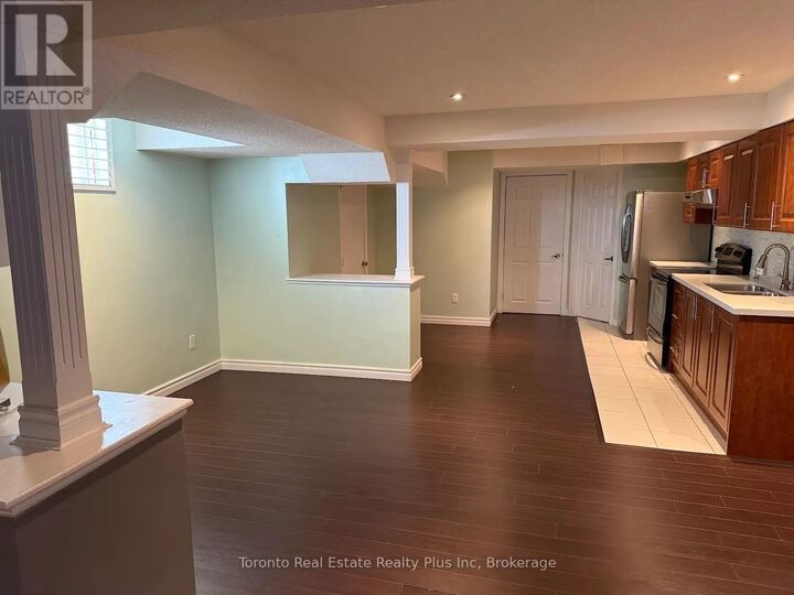 Property Photo:  4 Paddington Road Bsmt  ON L6P 2B3 
