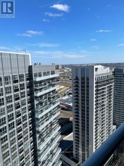 Property Photo:  255 Village Green Square 3309  ON M1S 0L7 