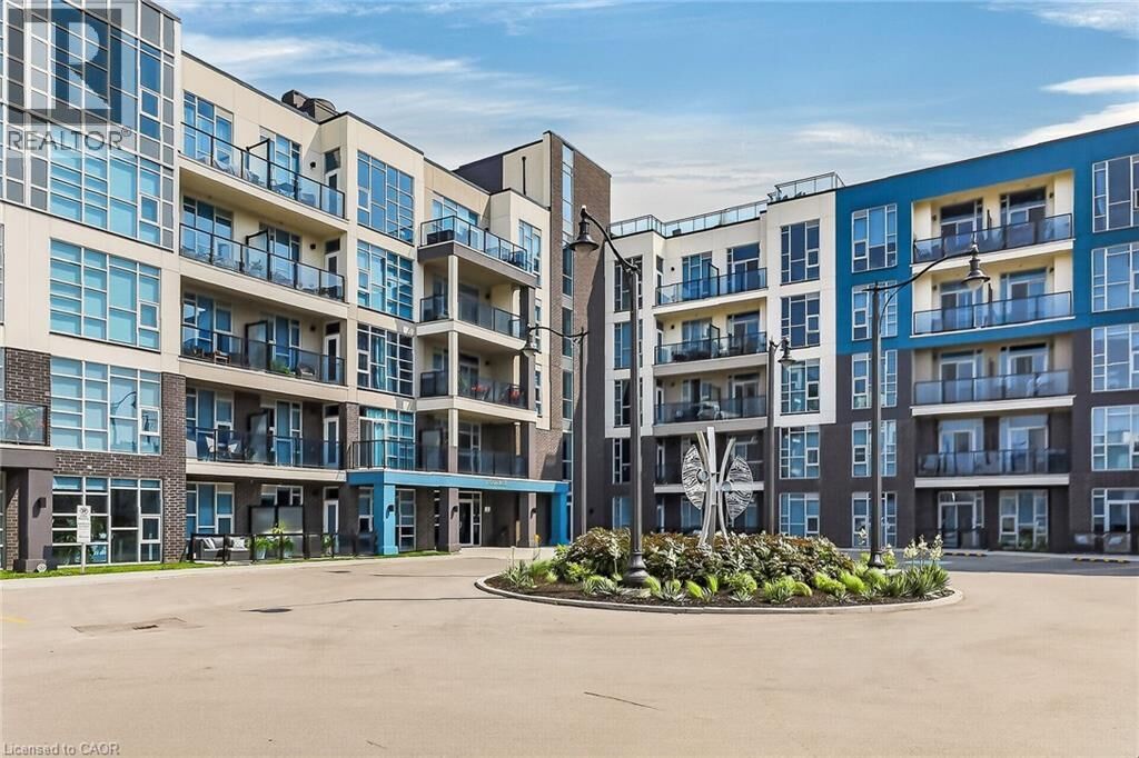 Property Photo:  10 Concord Place 516  ON L3M 0J1 