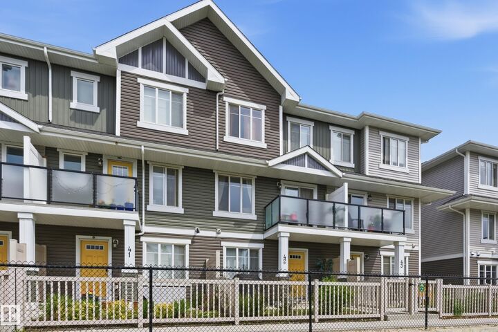 Property Photo: 2905 141 Street SW 42 AB T6W 3M4