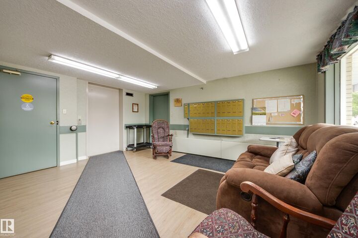 Property Photo: 4812 51 Avenue 203 AB T7Z 1P7