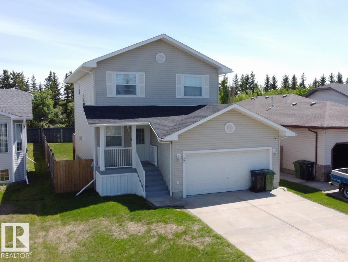 Property Photo:  32 Bridgeview Crescent  AB T8L 4J4 