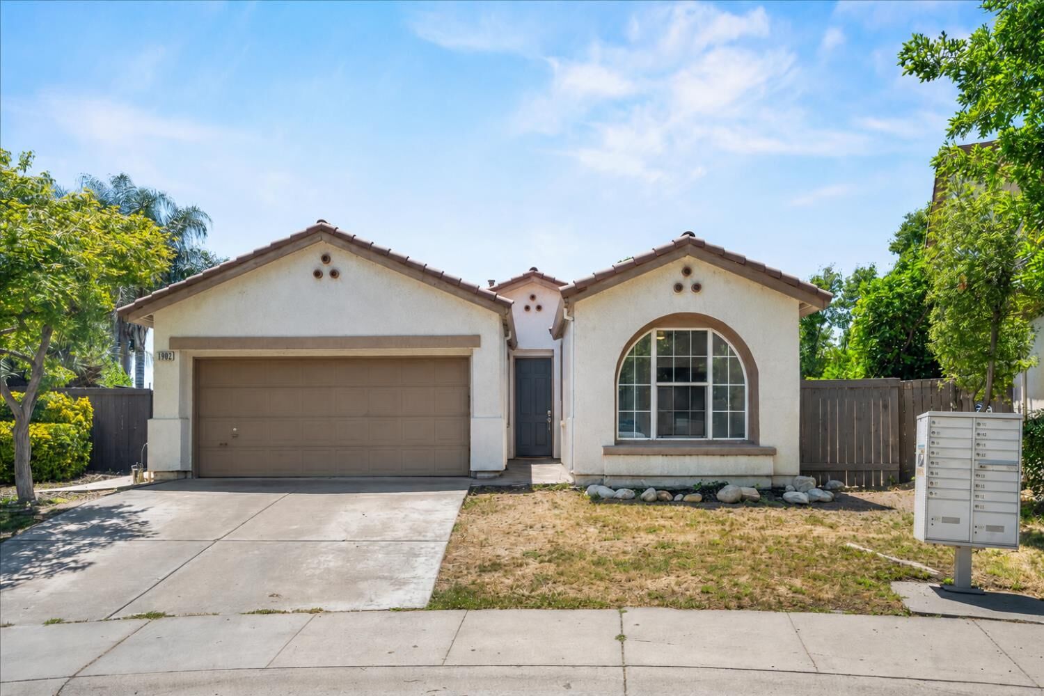Property Photo:  1902 Ivycrest  CA 95835 