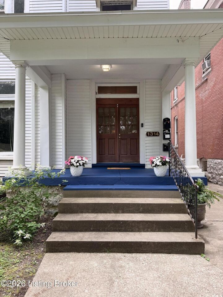 Property Photo:  1314 Highland Ave  KY 40204 
