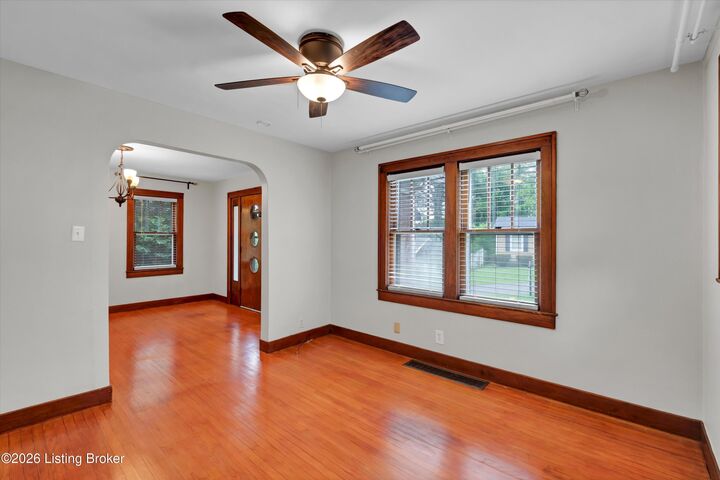 Property Photo:  1883 Allgeier Ct  KY 40213 