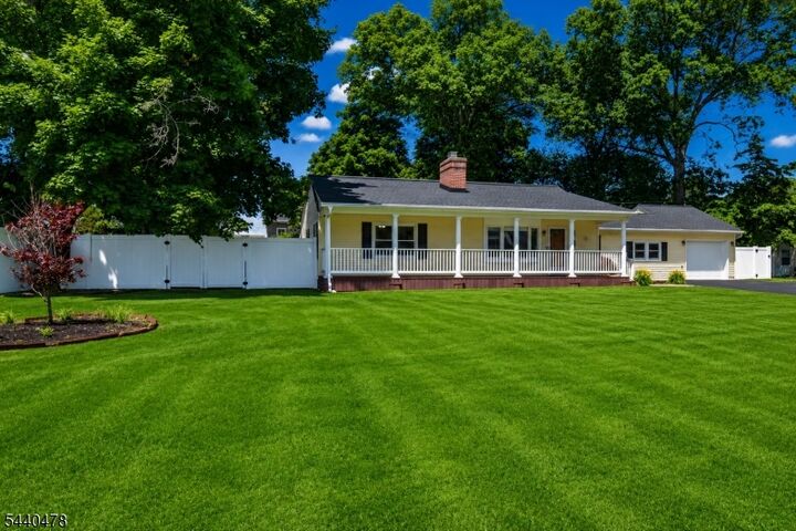 Property Photo: 5 Andrews Pl NJ 07444