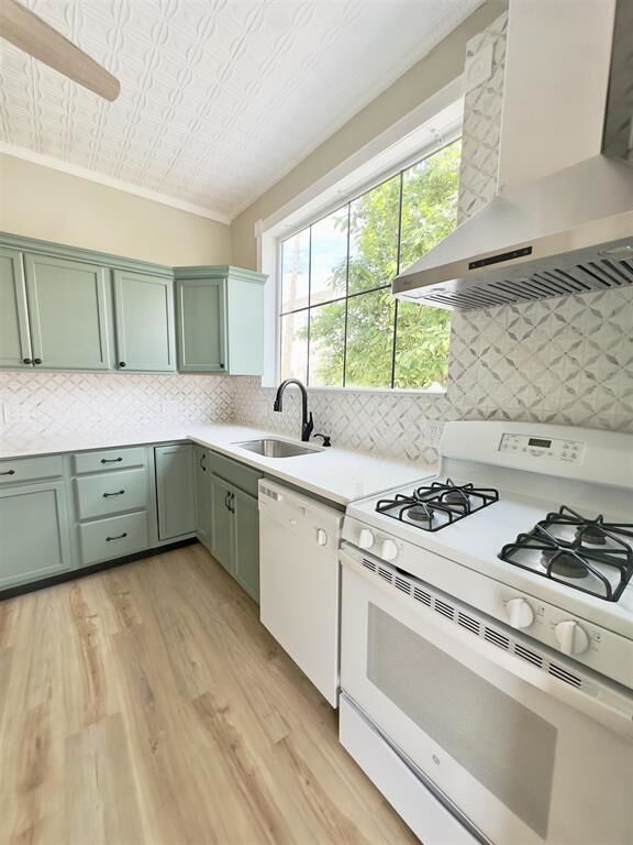 Property Photo:  6 Duncan Ct 2  NJ 07305 