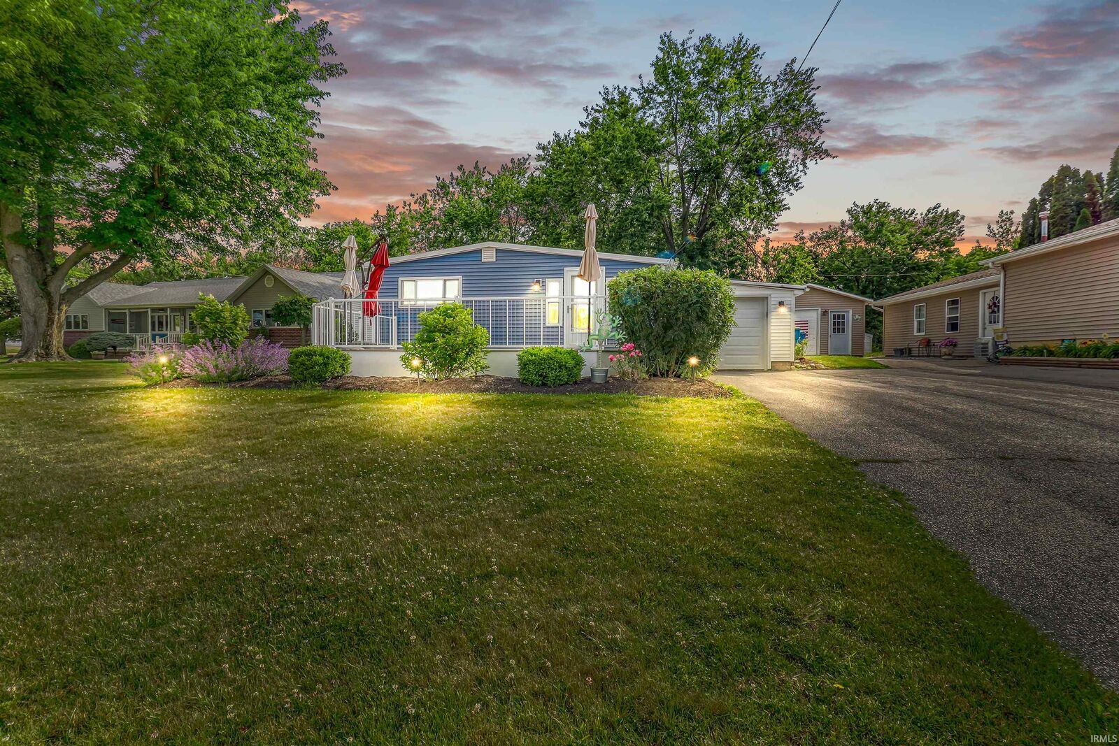 Property Photo:  2515 Ln 150 Hamilton Lk  IN 46742 