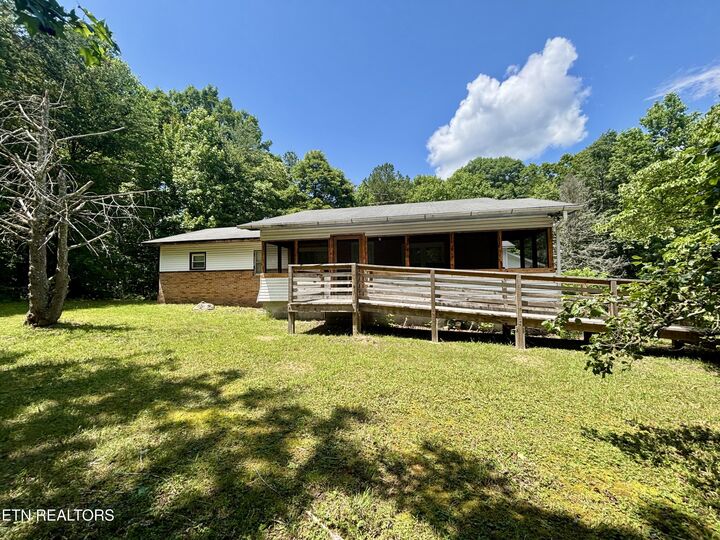 Property Photo:  194 Woody Lane  TN 37763 