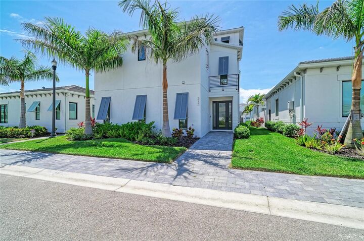 Property Photo: 5935 Cat Claw Lane FL 34210