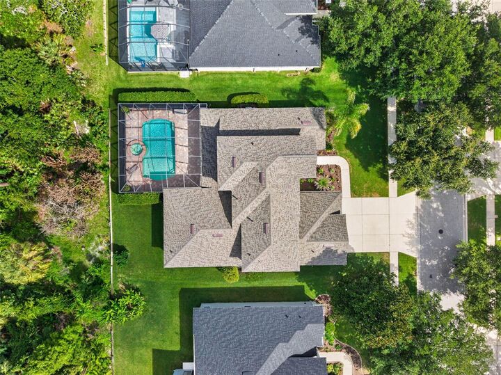 Property Photo:  5112 Abisher Wood Lane  FL 33511 