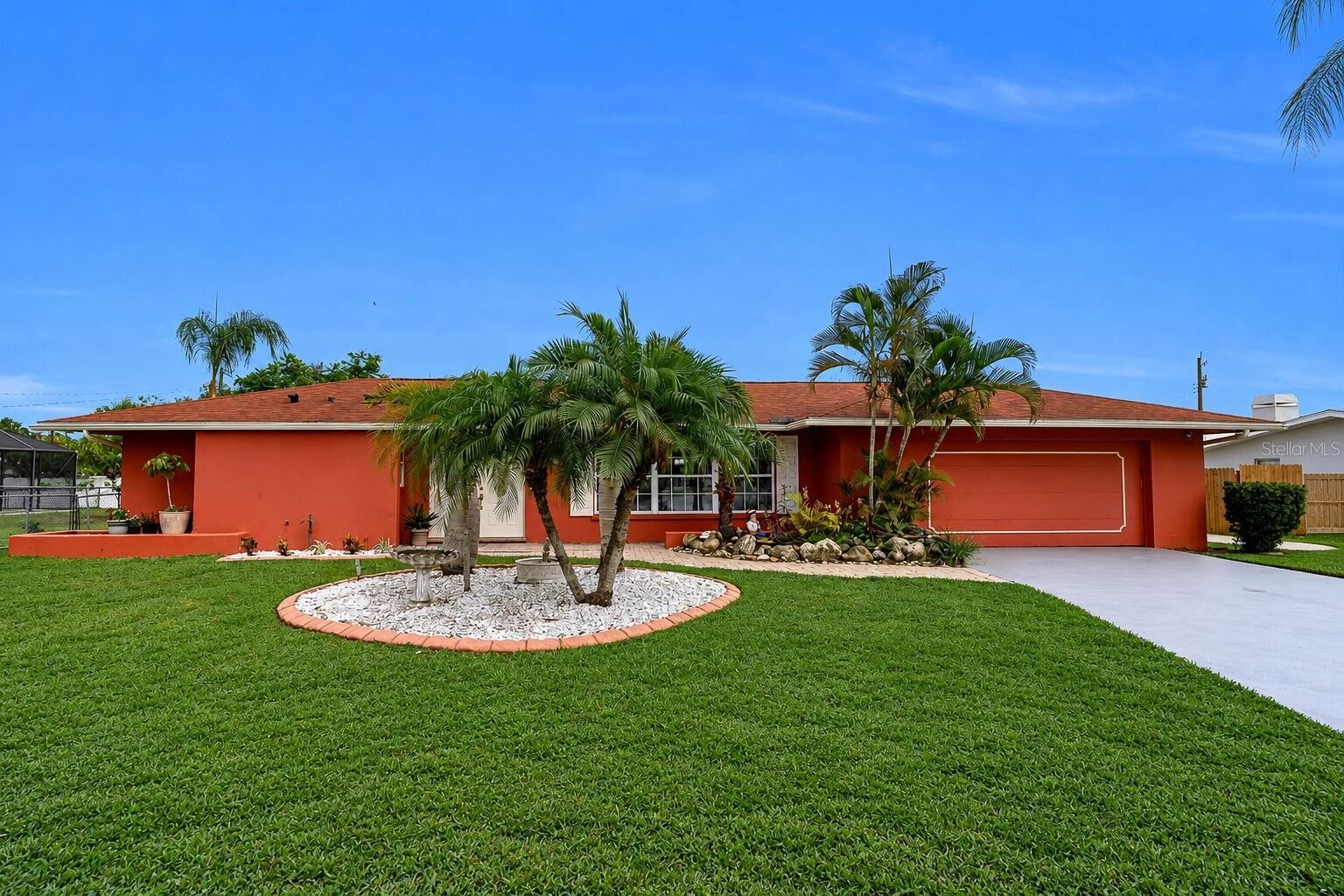 Property Photo: 332 Shore Drive FL 34222