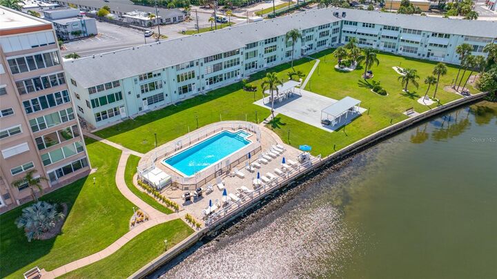 Property Photo:  1847 Shore Drive S 509  FL 33707 