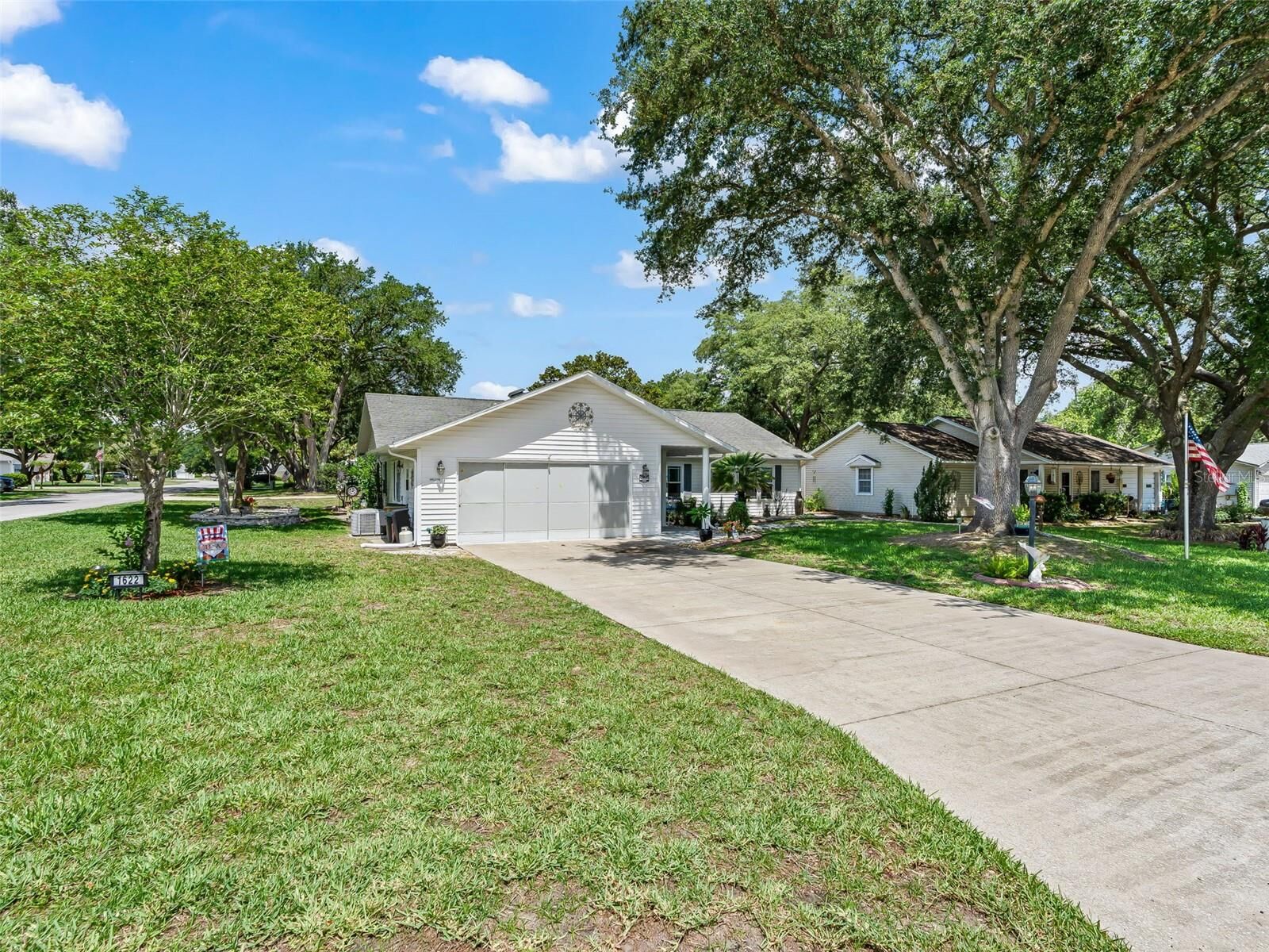 Property Photo:  1622 New Abbey Avenue  FL 34788 