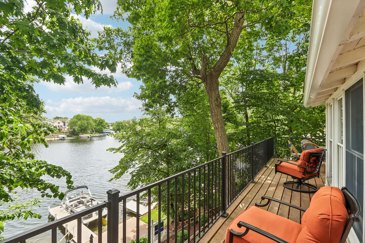 Property Photo:  W351n5464 Lake Dr  WI 53066 