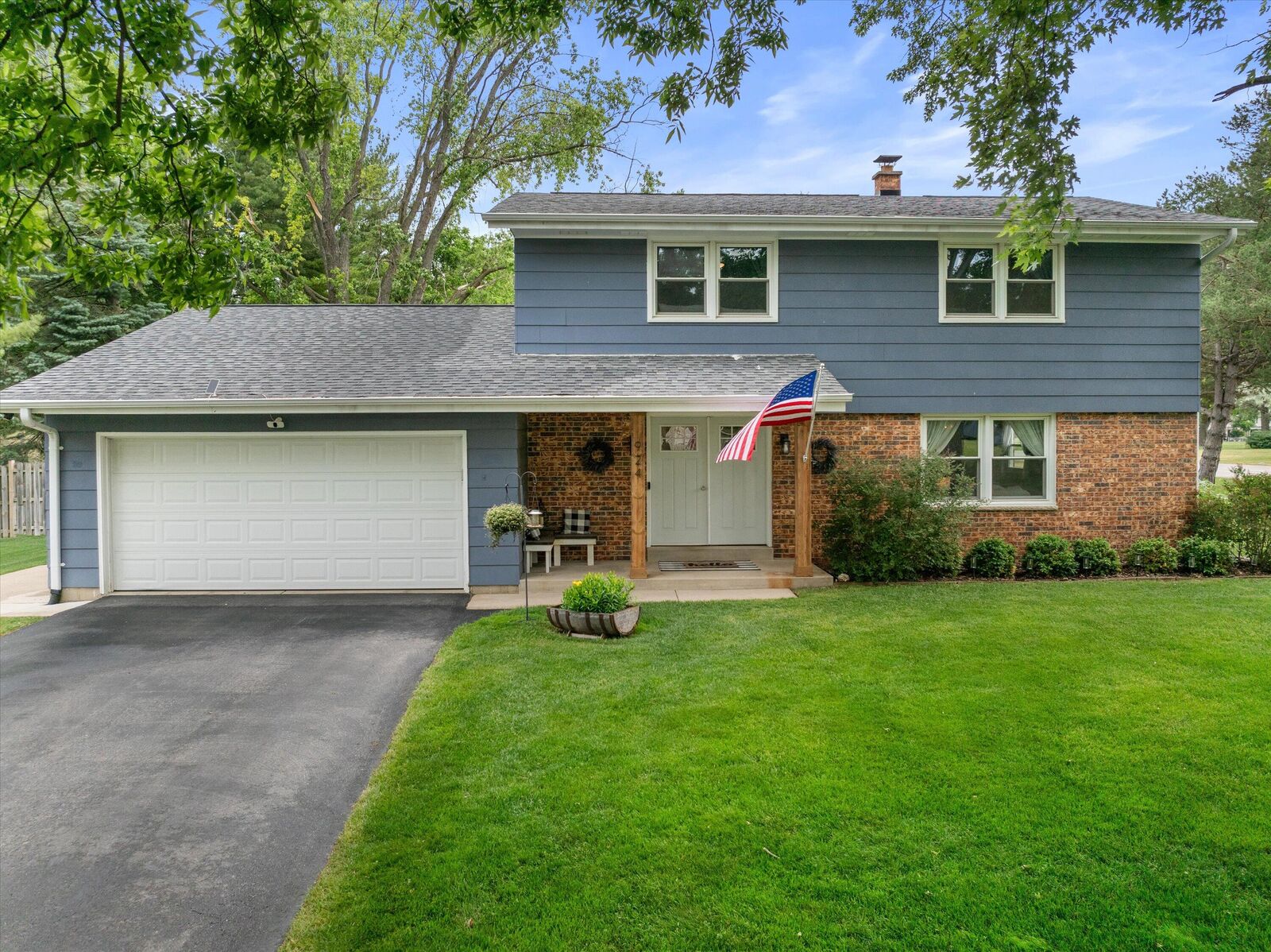 Property Photo:  924 Marquette Rd  WI 53029 